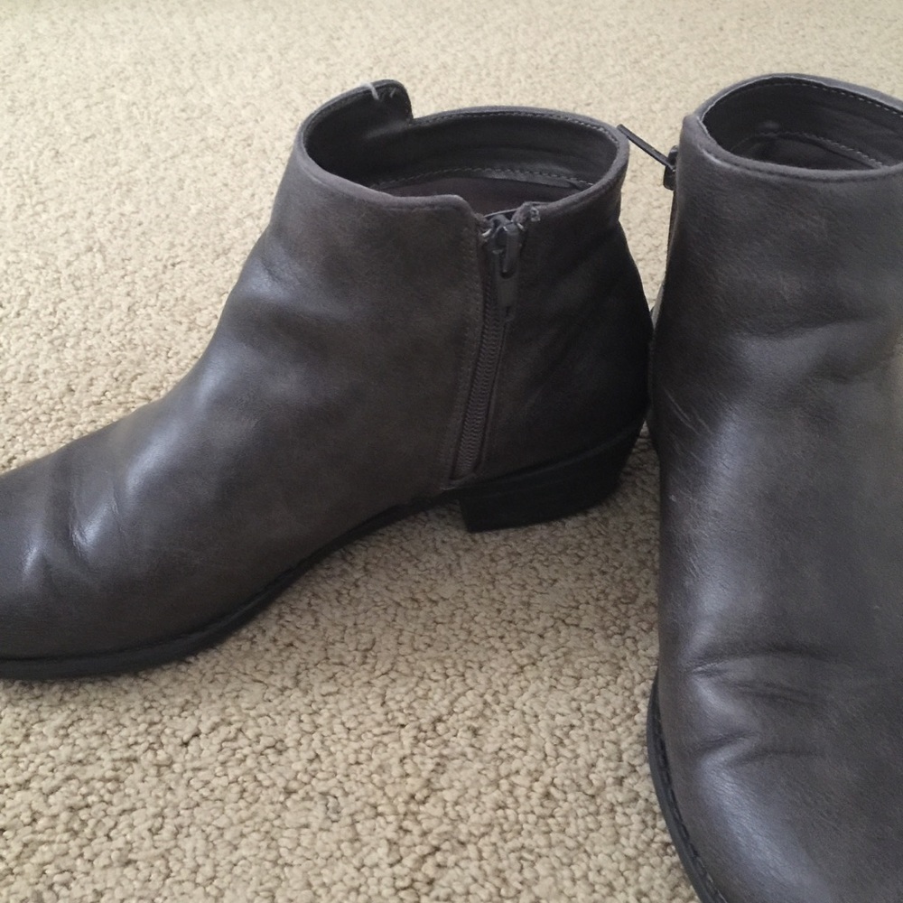 grey booties